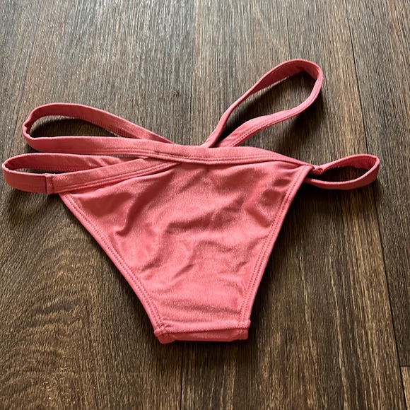 Barbora Swim Bottom - Picture 2 of 4